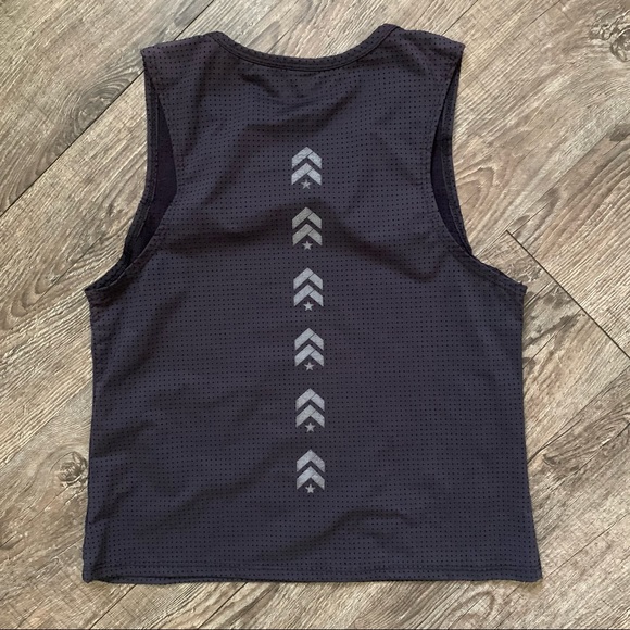 Barry’s Bootcamp Tank Top - Picture 3 of 5